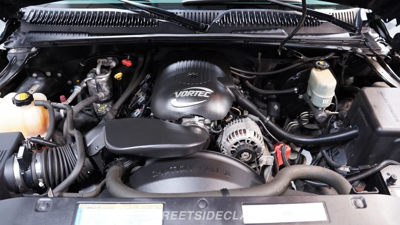 2001 Chevrolet Silverado 1st Gen - Image 4 of 12