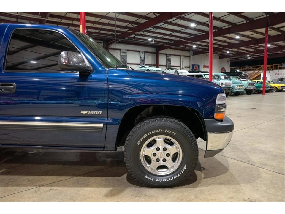 2001 Chevrolet Silverado 1st Gen - Image 11 of 31
