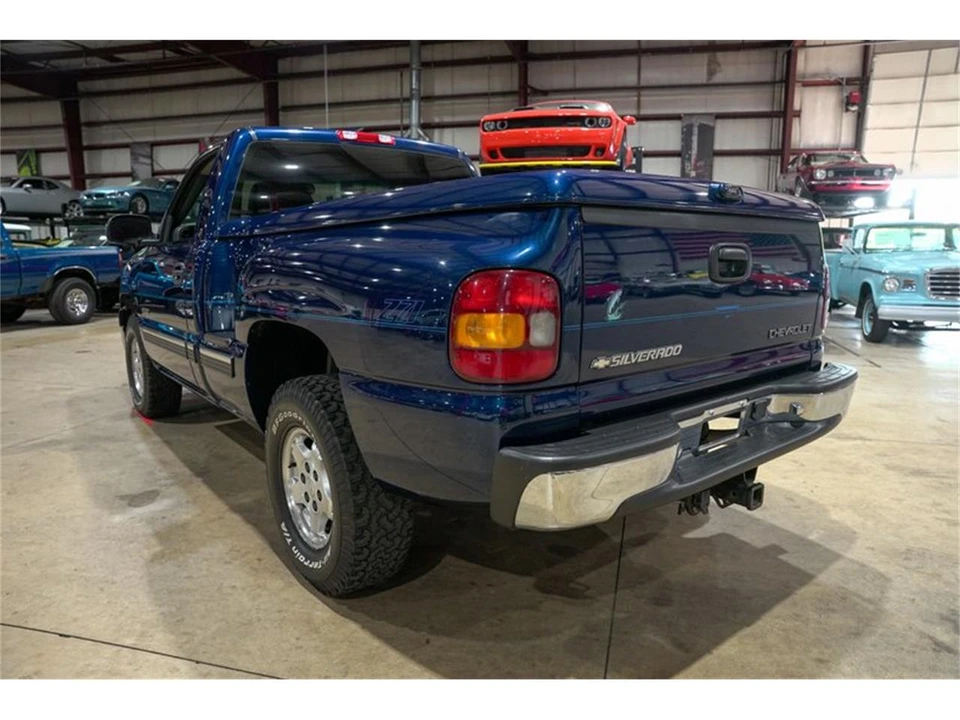 2001 Chevrolet Silverado 1st Gen - Image 6 of 31