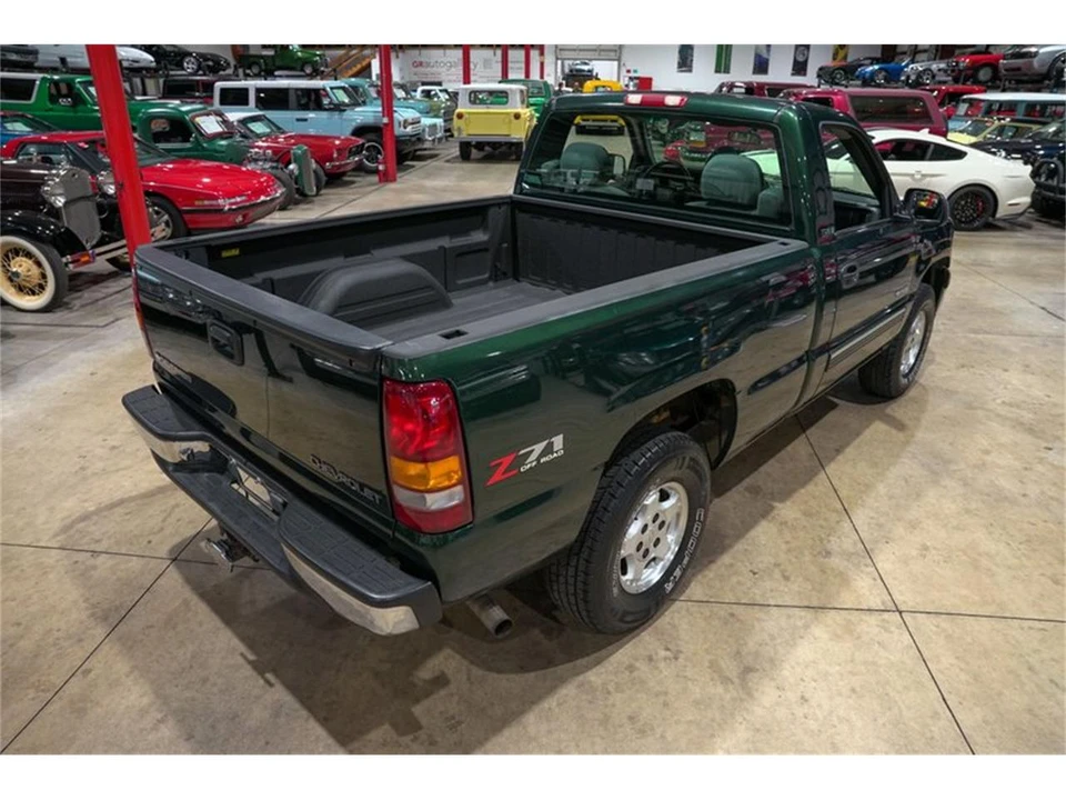 2001 Chevrolet Silverado 1st Gen - Image 17 of 31