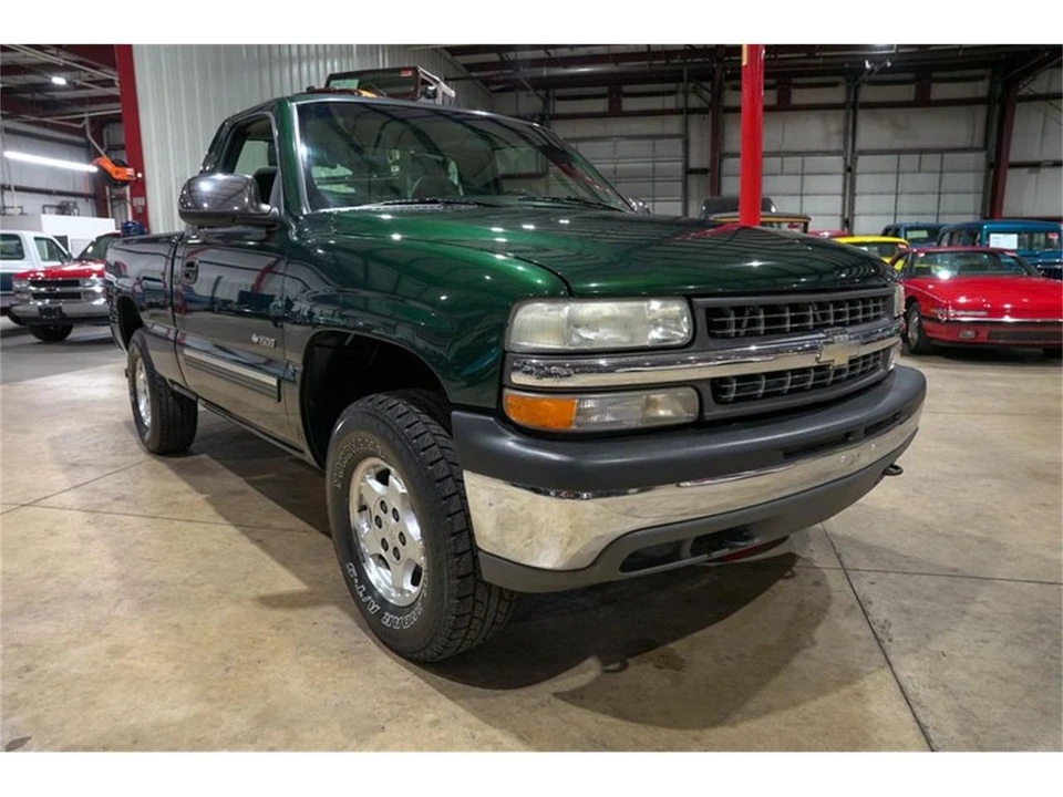 2001 Chevrolet Silverado 1st Gen - Image 12 of 31