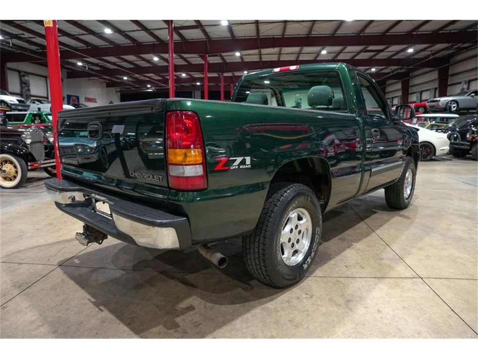 2001 Chevrolet Silverado 1st Gen - Image 8 of 31
