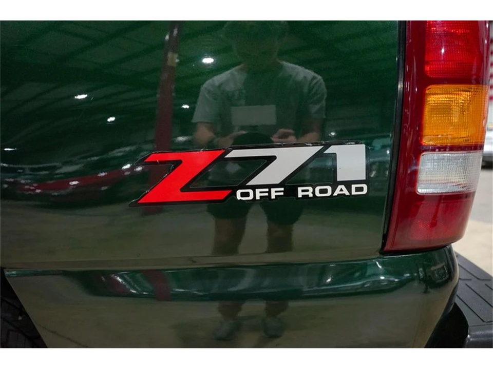 2001 Chevrolet Silverado 1st Gen - Image 24 of 31