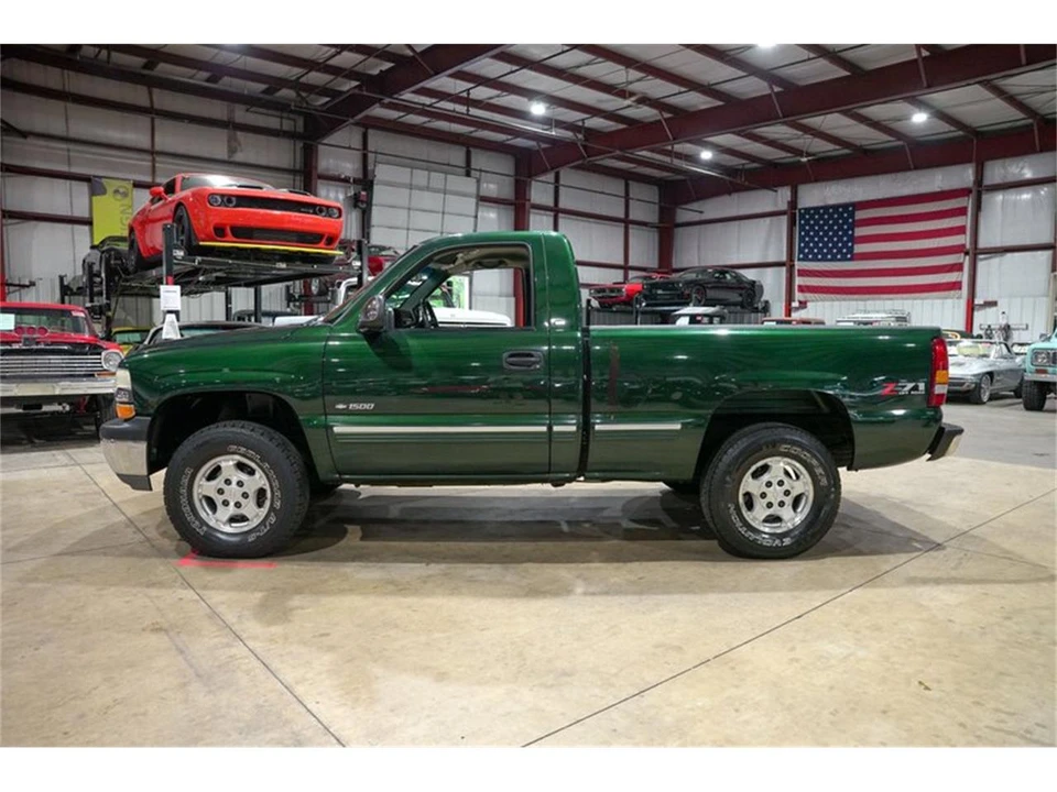 2001 Chevrolet Silverado 1st Gen - Image 4 of 31
