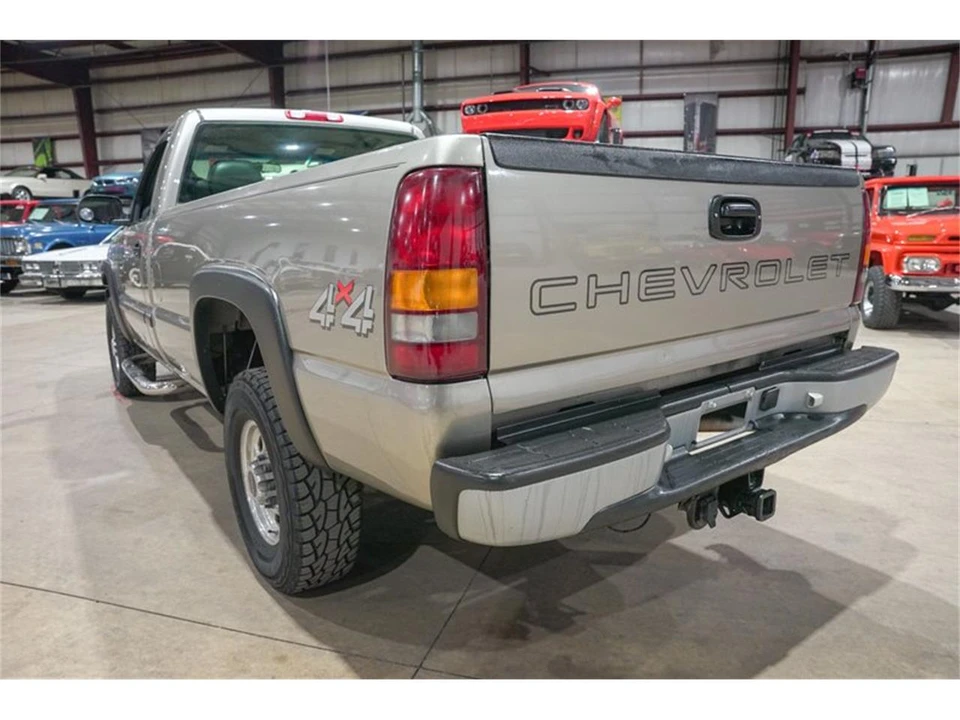 2001 Chevrolet Silverado 1st Gen - Image 6 of 31