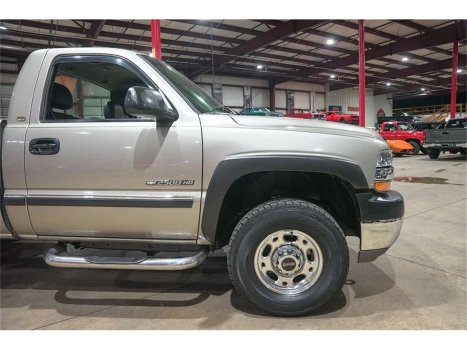 2001 Chevrolet Silverado 1st Gen - Image 11 of 31