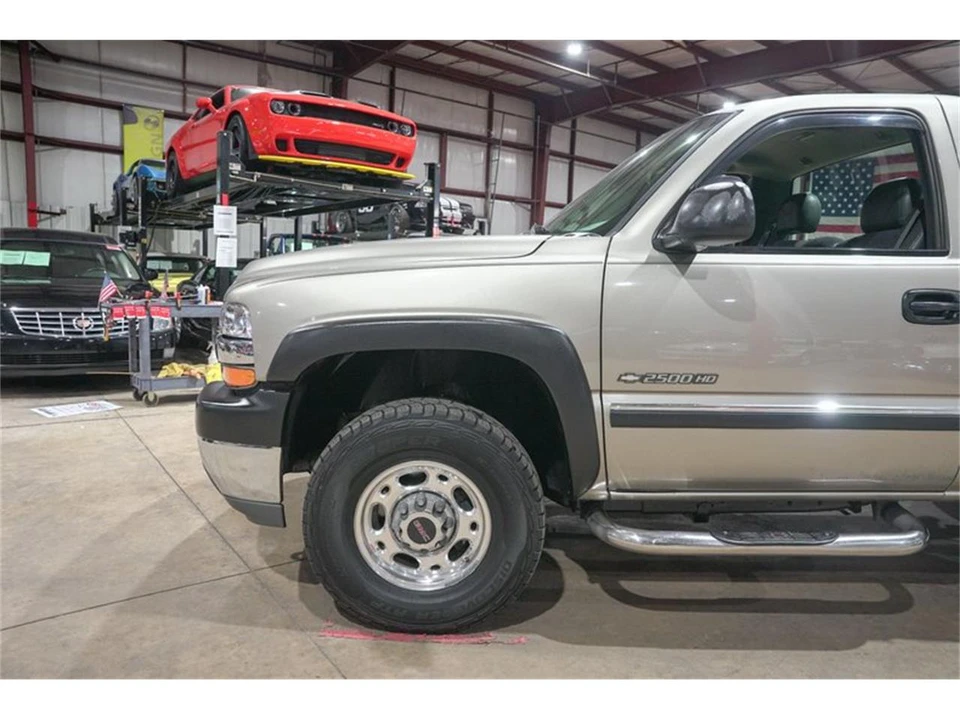 2001 Chevrolet Silverado 1st Gen - Image 3 of 31