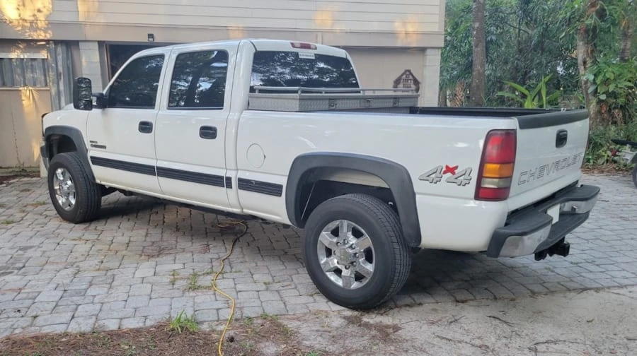 2001 Chevrolet Silverado 1st Gen - Image 2 of 9