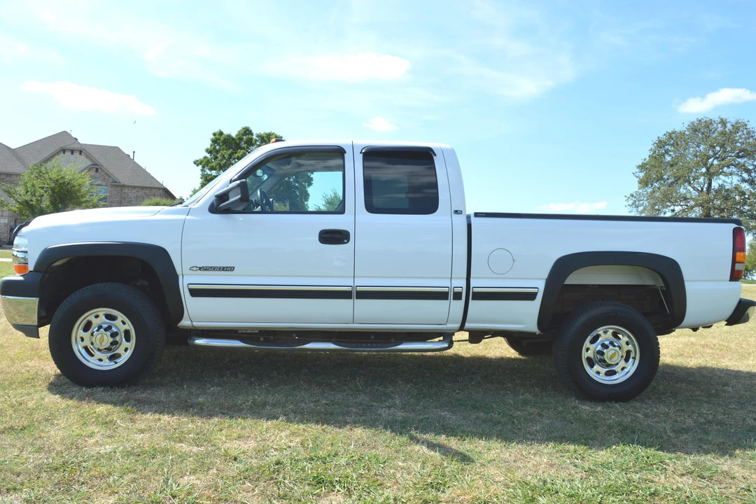 2001 Chevrolet Silverado Heavy Duty 1st Gen - Image 3 of 31