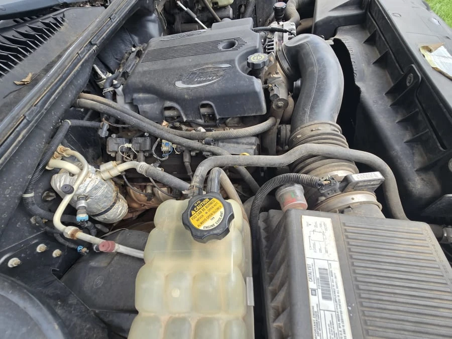 2001 Chevrolet Silverado Heavy Duty 1st Gen - Image 12 of 13