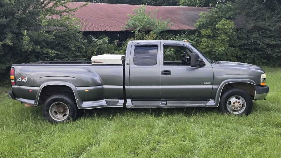 2001 Chevrolet Silverado Heavy Duty 1st Gen - Image 5 of 13