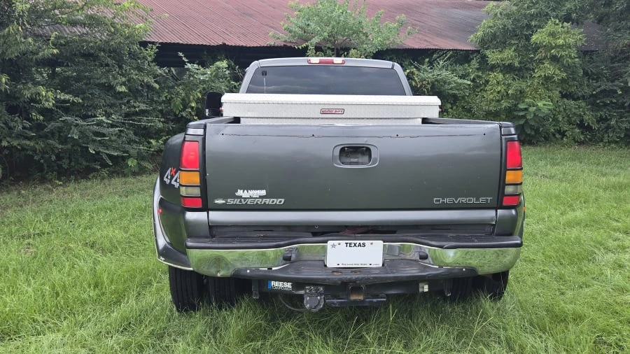 2001 Chevrolet Silverado Heavy Duty 1st Gen - Image 4 of 13
