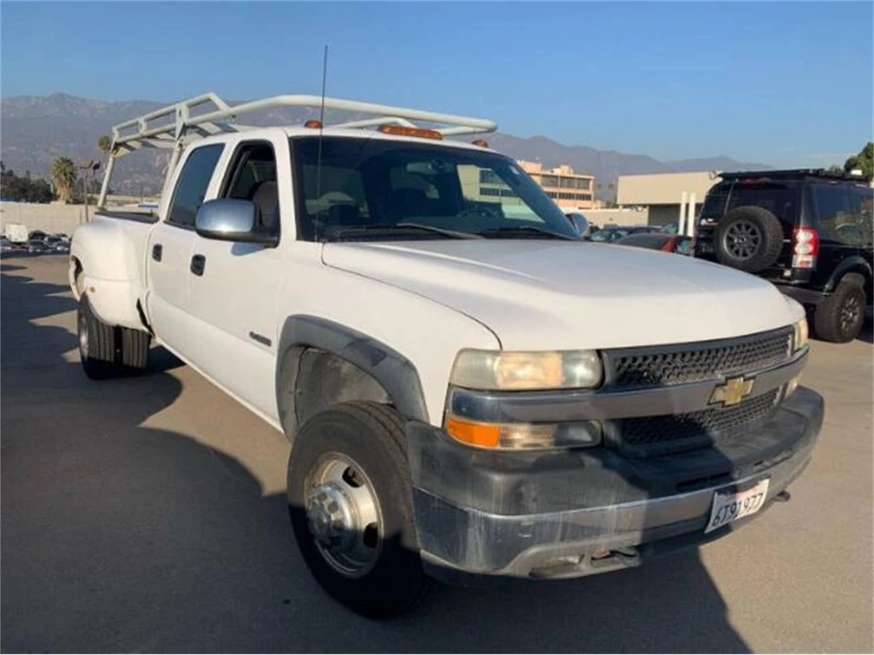 2001 Chevrolet Silverado 1st Gen - Image 9 of 10