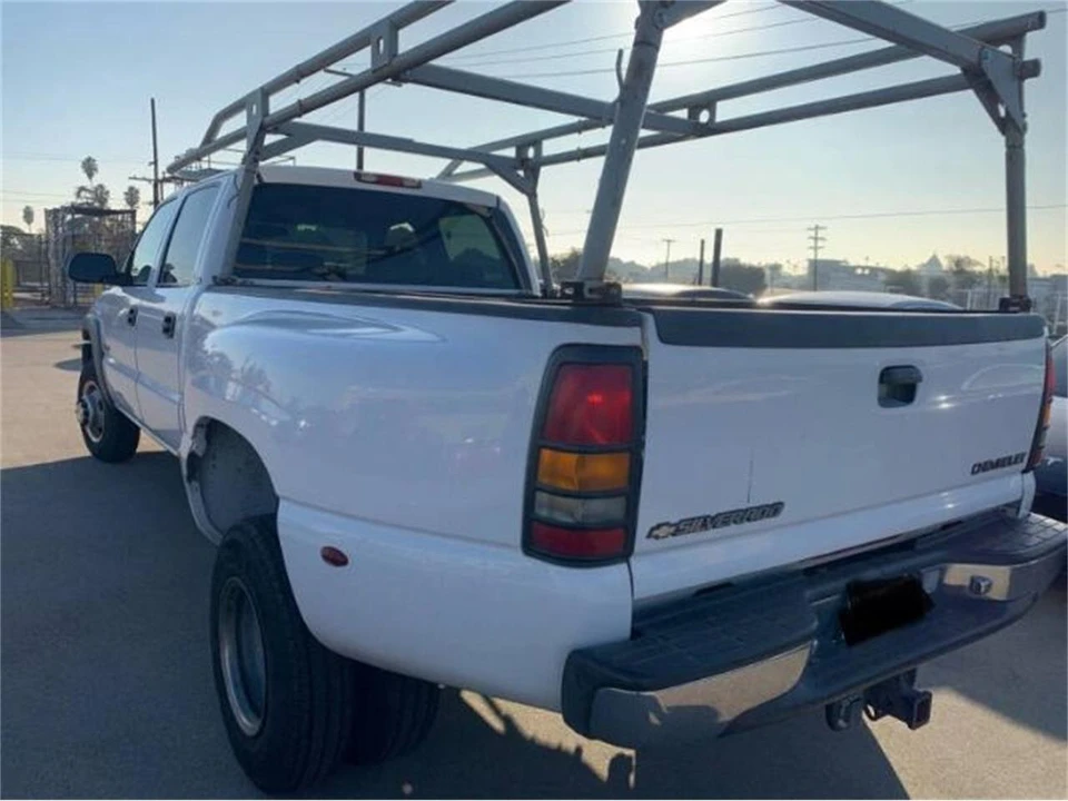 2001 Chevrolet Silverado 1st Gen - Image 2 of 10