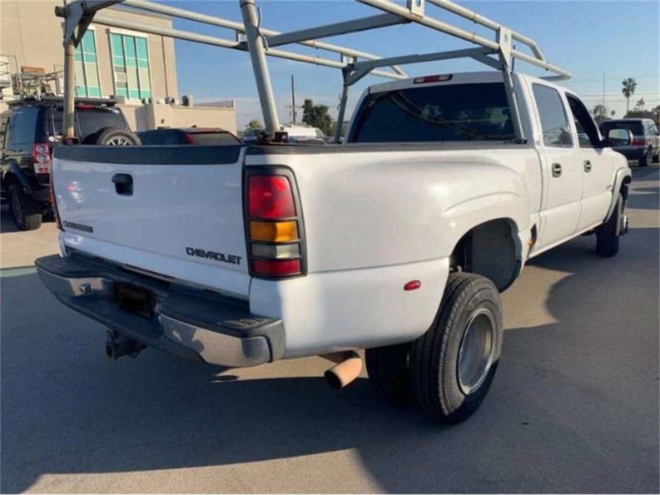 2001 Chevrolet Silverado 1st Gen - Image 4 of 10