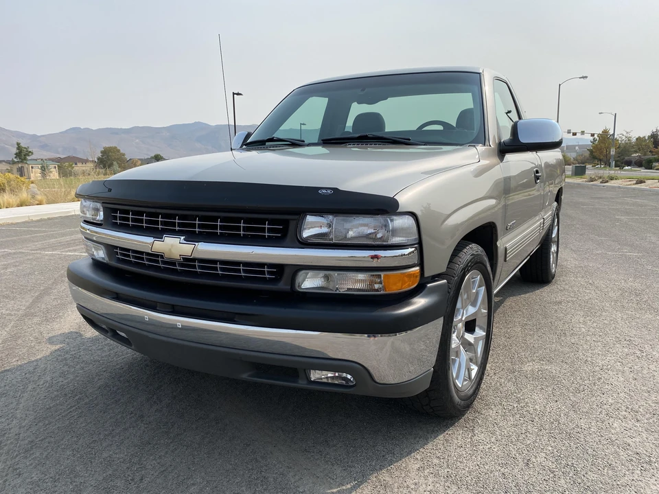 2001 Chevrolet Silverado 1st Gen - Image 6 of 31