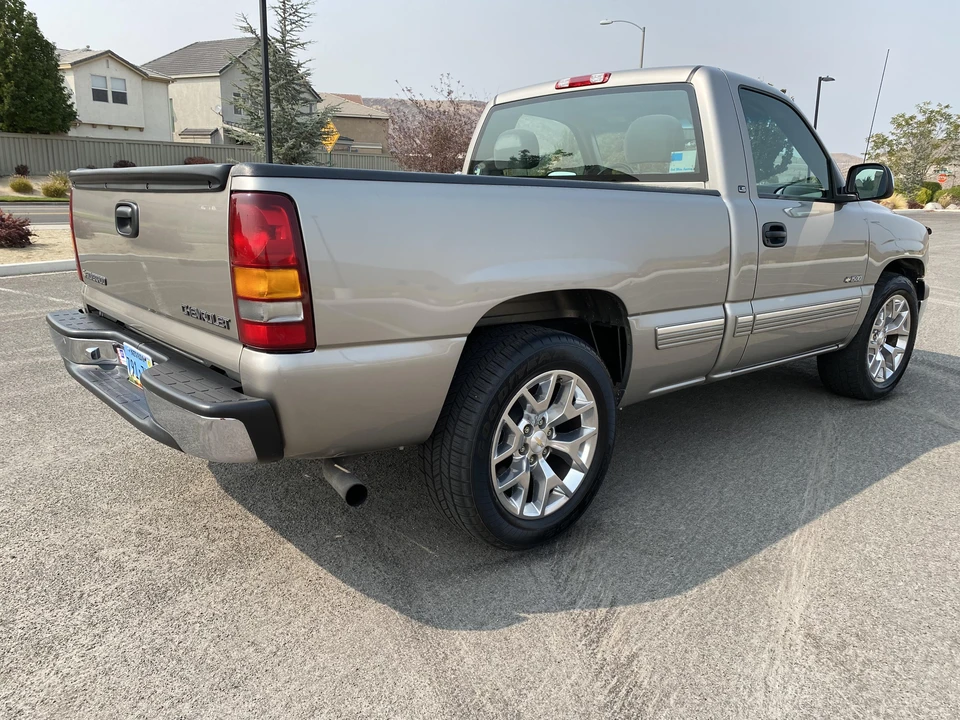 2001 Chevrolet Silverado 1st Gen - Image 15 of 31