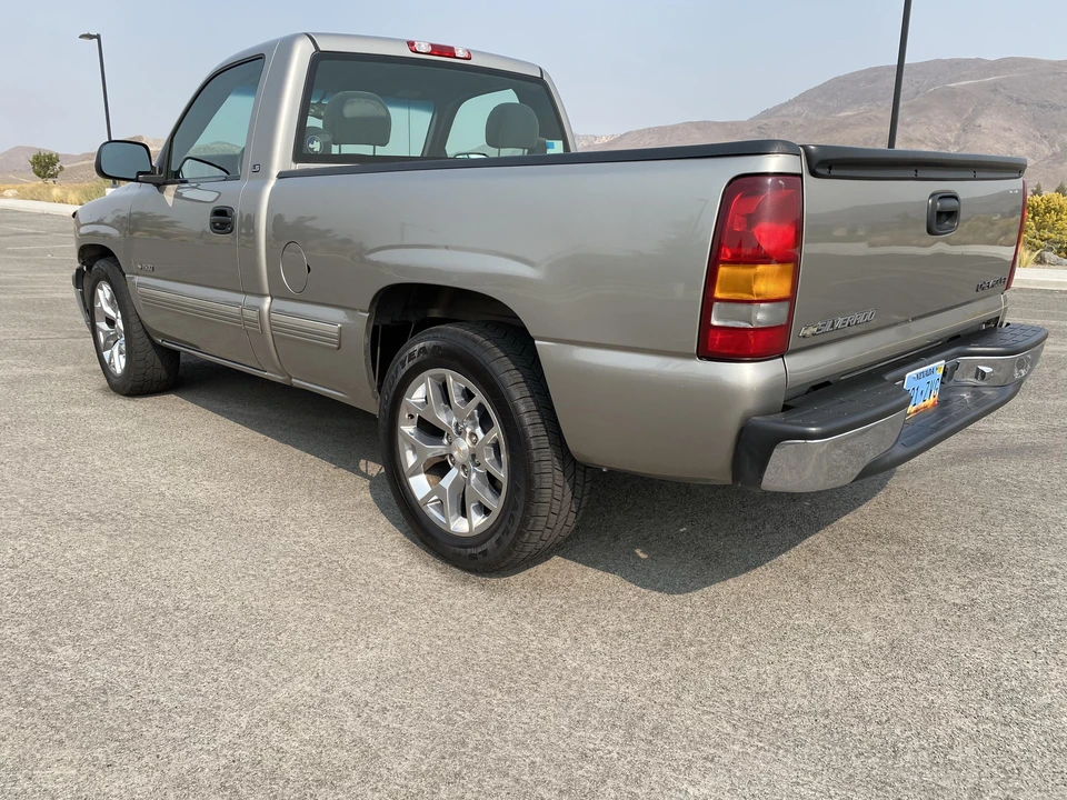 2001 Chevrolet Silverado 1st Gen - Image 11 of 31