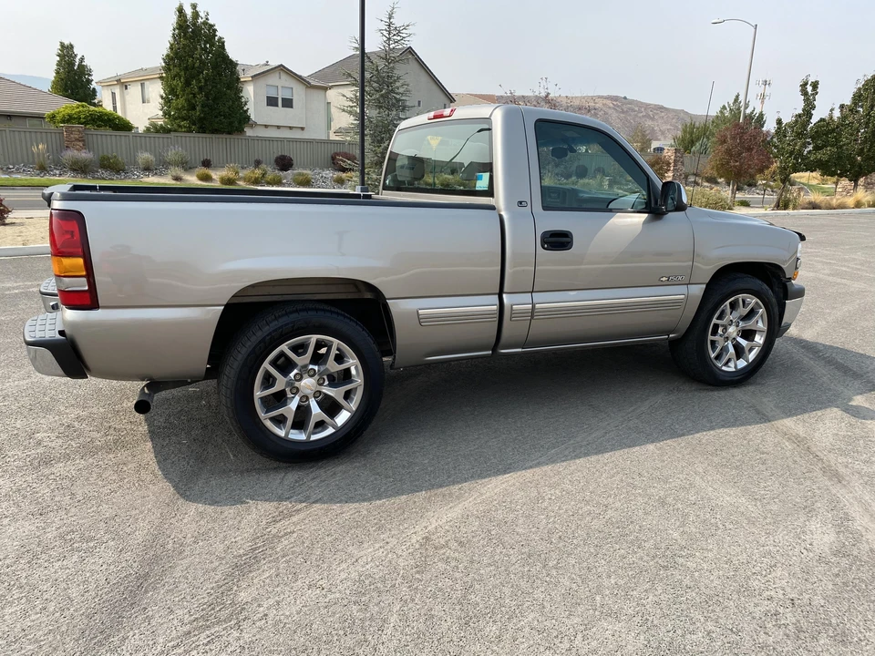 2001 Chevrolet Silverado 1st Gen - Image 16 of 31