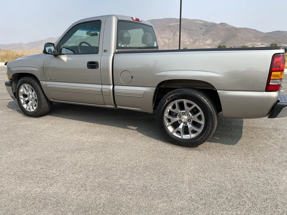 2001 Chevrolet Silverado 1st Gen - Image 9 of 31