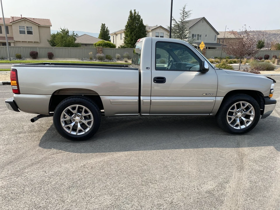2001 Chevrolet Silverado 1st Gen - Image 17 of 31