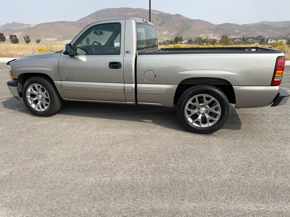 2001 Chevrolet Silverado 1st Gen - Image 8 of 31