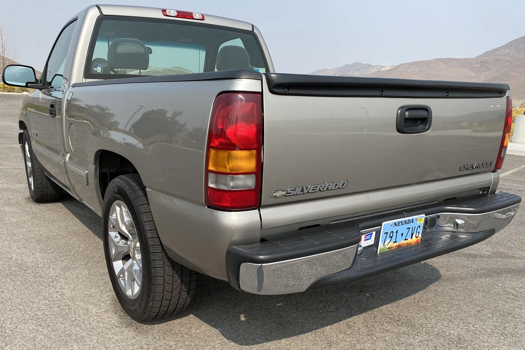 2001 Chevrolet Silverado 1st Gen - Image 5 of 31