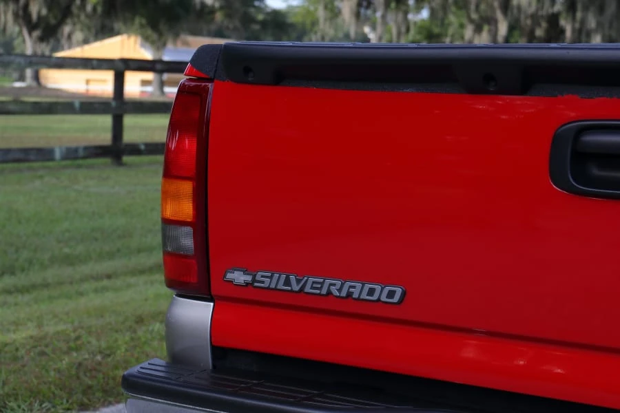 2001 Chevrolet Silverado 1st Gen - Image 4 of 31
