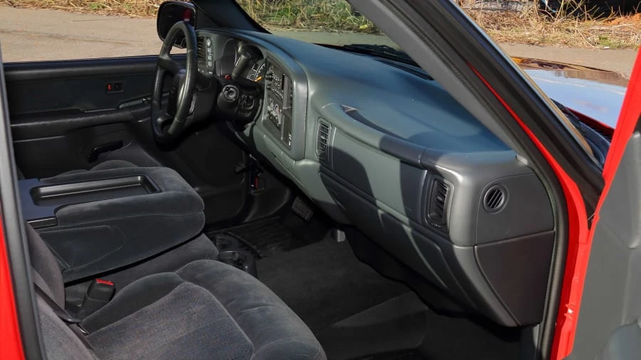 2001 Chevrolet Silverado 1st Gen - Image 5 of 20