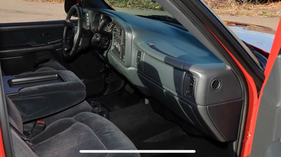 2001 Chevrolet Silverado 1st Gen - Image 5 of 11