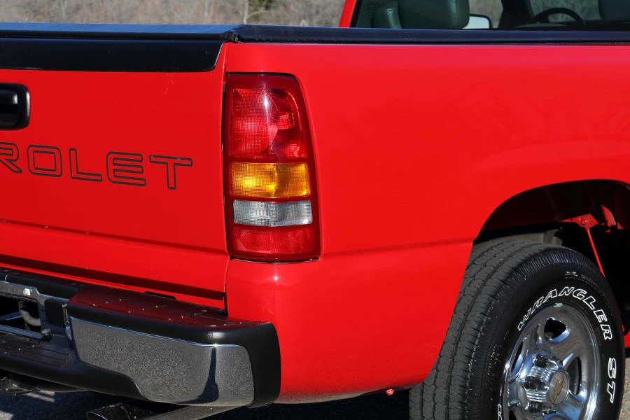2001 Chevrolet Silverado 1st Gen - Image 7 of 31