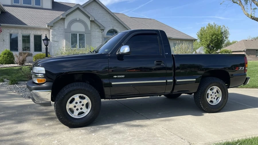 2001 Chevrolet Silverado 1st Gen - Image 4 of 19