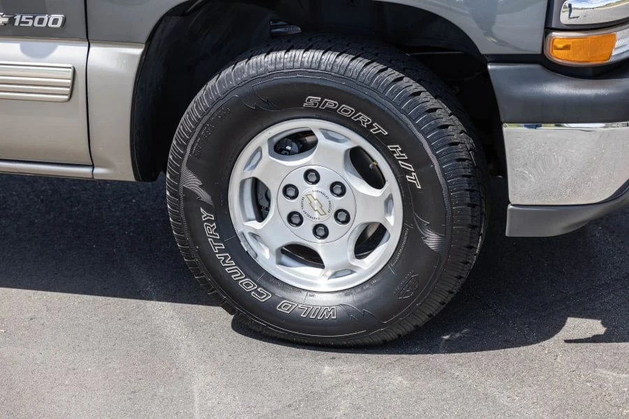2001 Chevrolet Silverado 1st Gen - Image 12 of 30