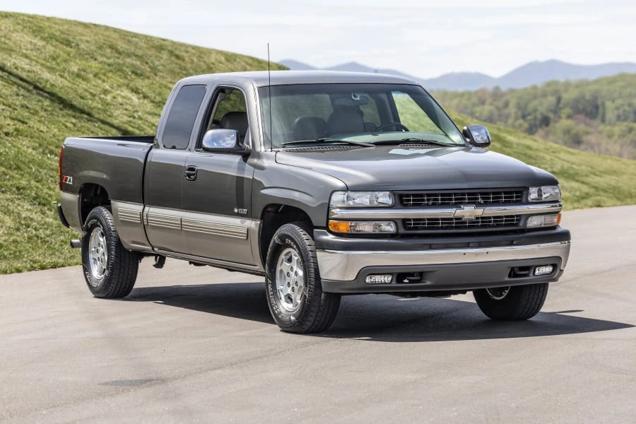 2001 Chevrolet Silverado 1st Gen - Image 3 of 30