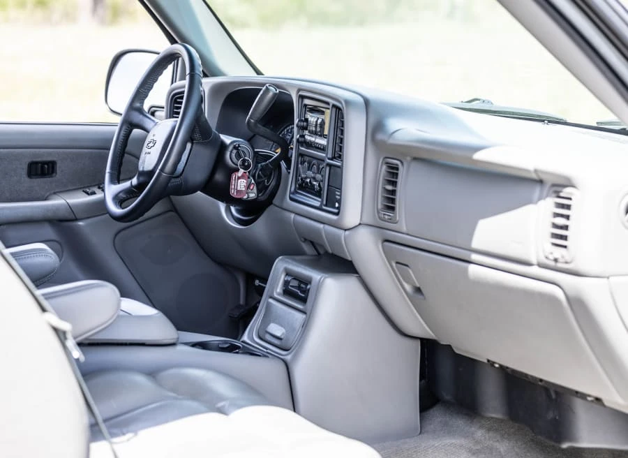 2001 Chevrolet Silverado 1st Gen - Image 14 of 30