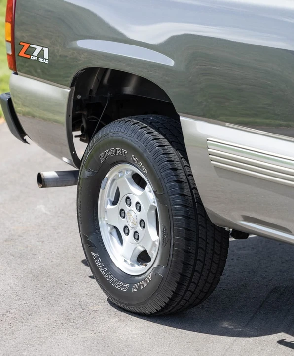 2001 Chevrolet Silverado 1st Gen - Image 9 of 30