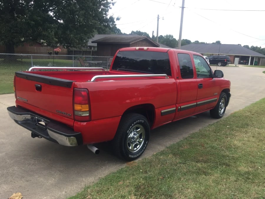 2001 Chevrolet Silverado 1st Gen - Image 2 of 4