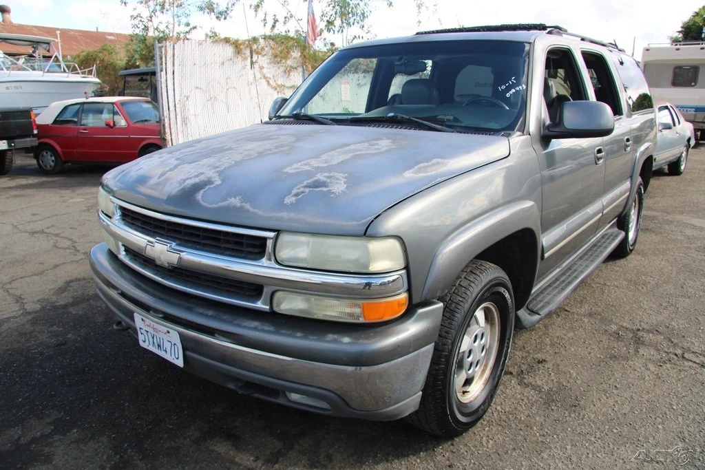 2001 Chevrolet Suburban 9th Gen - Image 2 of 21