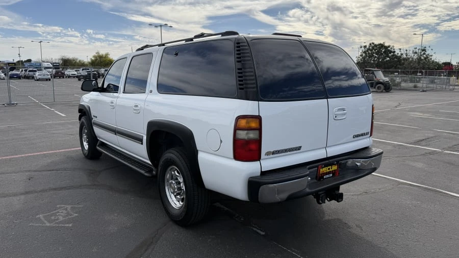 2001 Chevrolet Suburban 9th Gen - Image 4 of 18