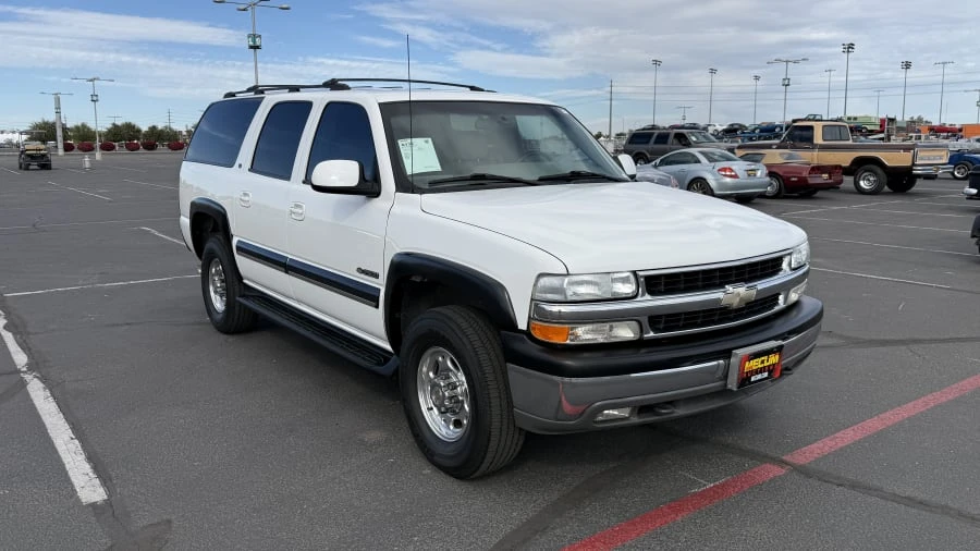2001 Chevrolet Suburban 9th Gen - Image 3 of 18