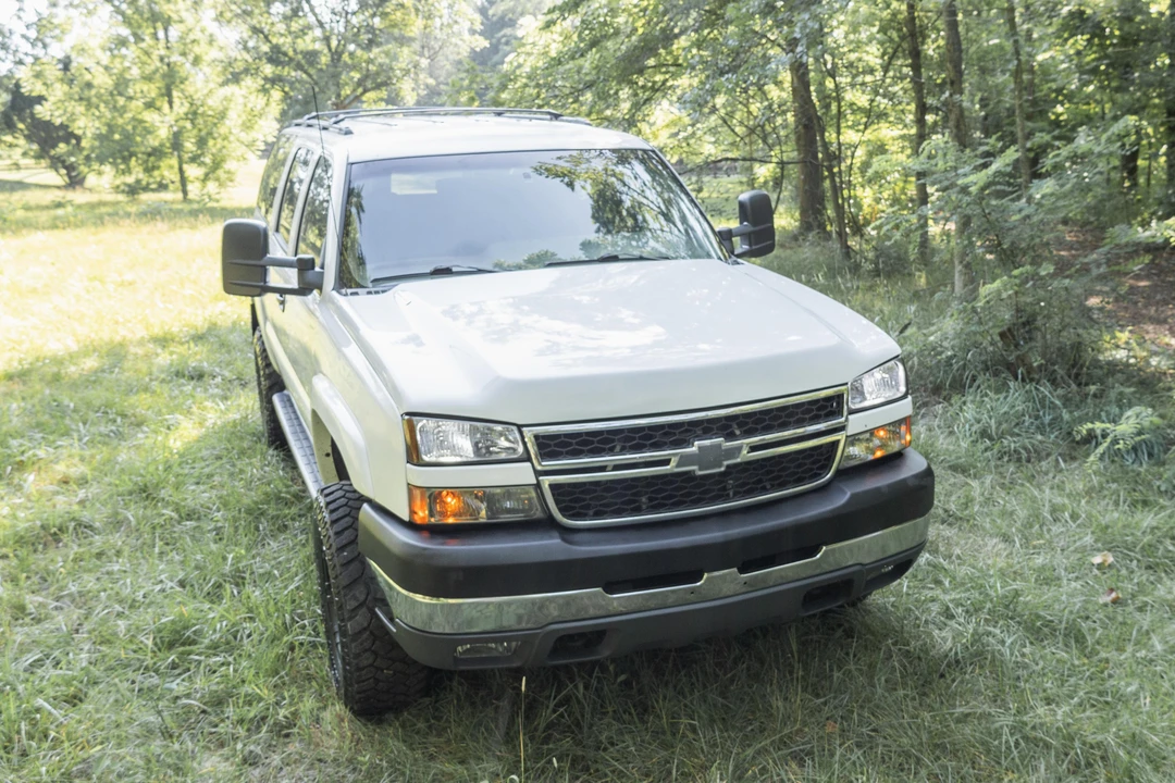 2001 Chevrolet Suburban 8th Gen - Image 21 of 31
