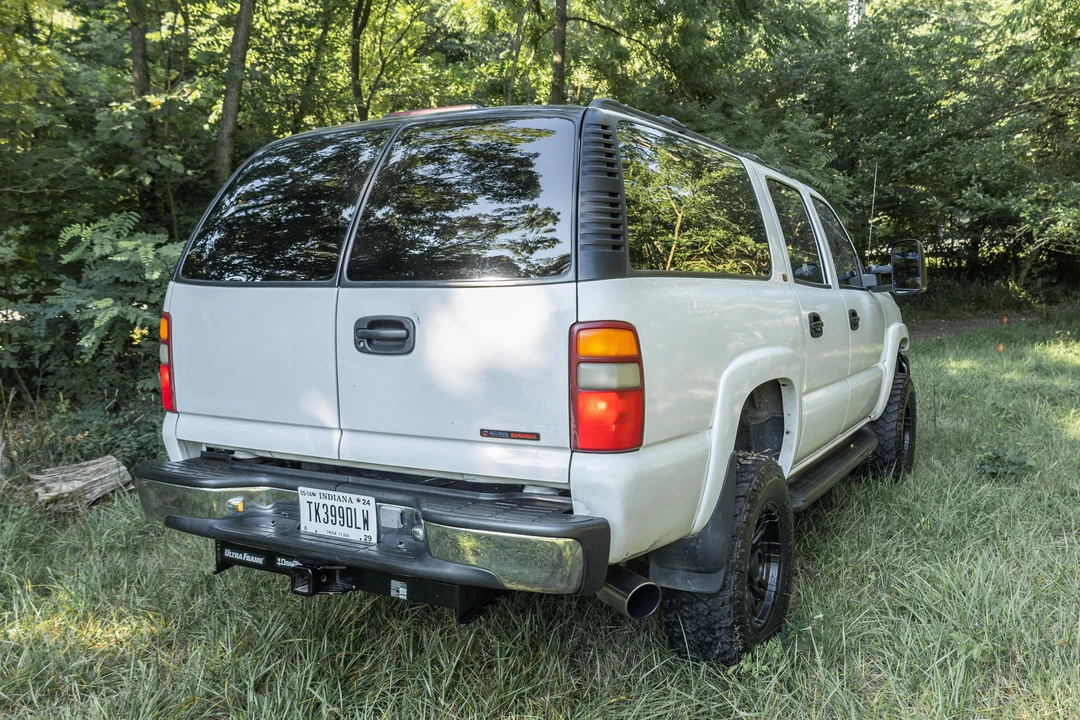 2001 Chevrolet Suburban 8th Gen - Image 14 of 31