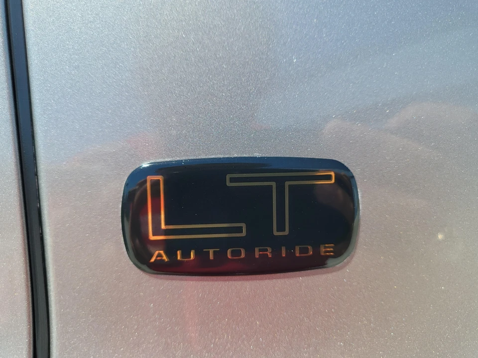 2001 Chevrolet Suburban 9th Gen - Image 30 of 31
