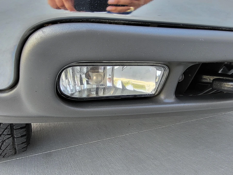 2001 Chevrolet Suburban 9th Gen - Image 17 of 31