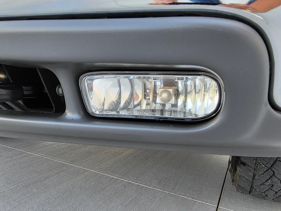 2001 Chevrolet Suburban 9th Gen - Image 20 of 31
