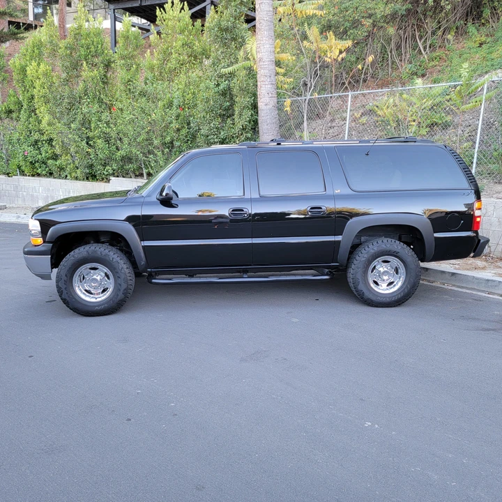 2001 Chevrolet Suburban 9th Gen - Image 10 of 31
