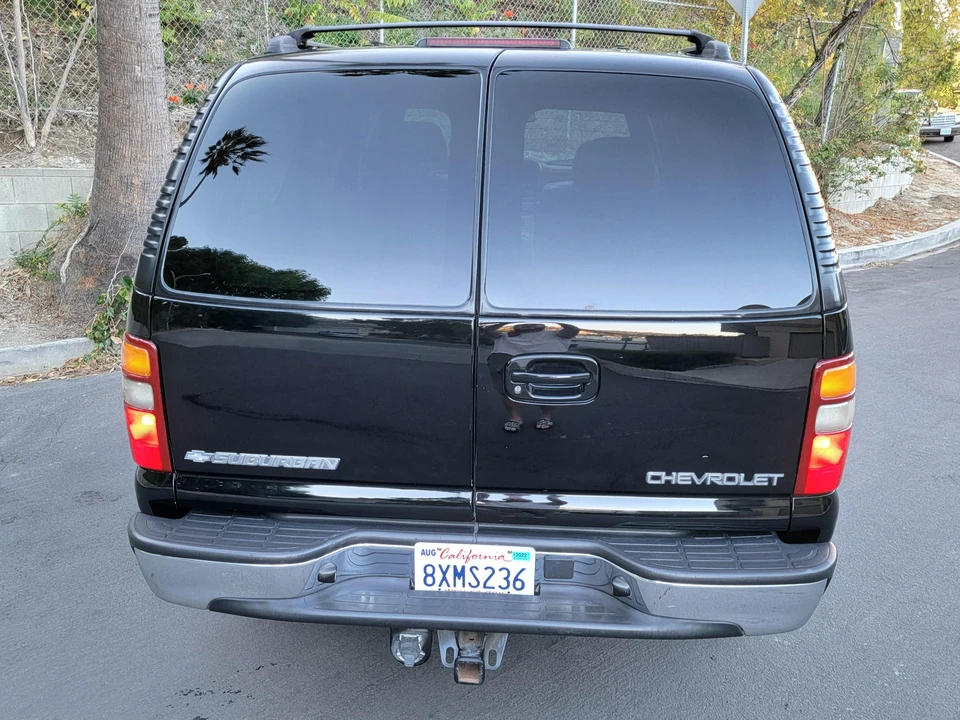 2001 Chevrolet Suburban 9th Gen - Image 14 of 31