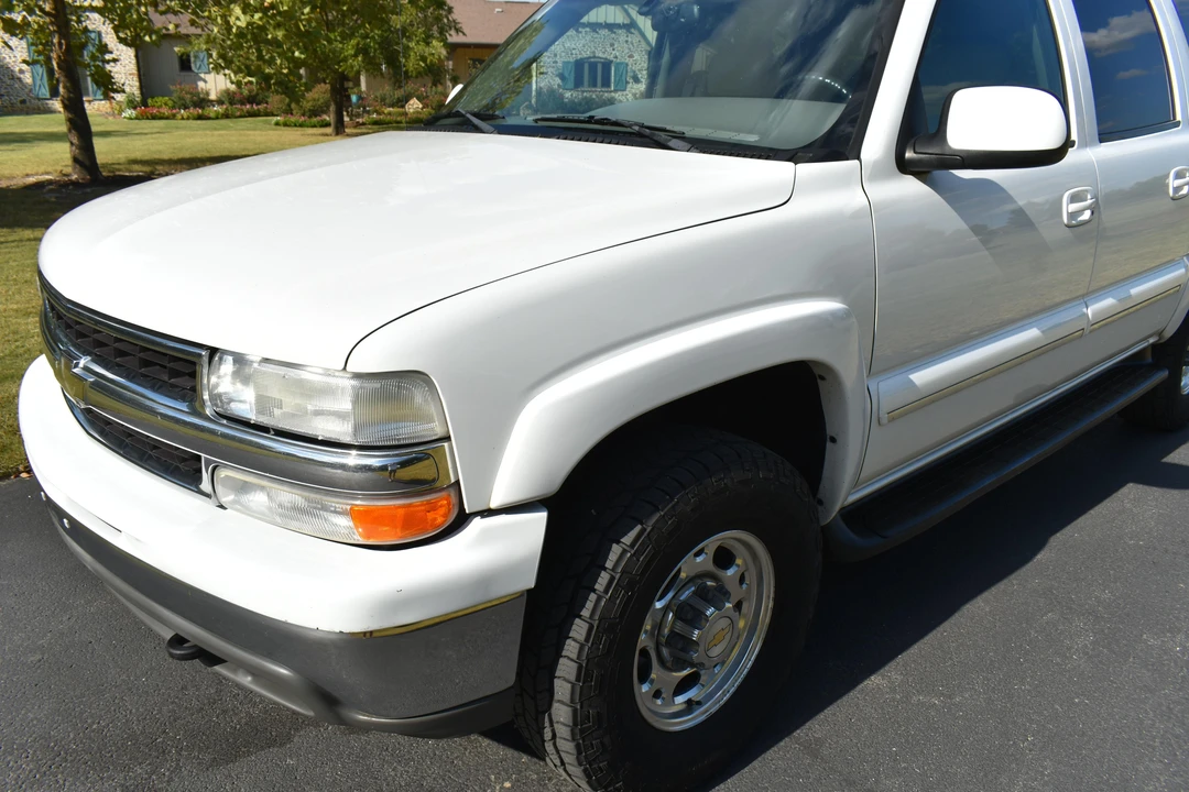 2001 Chevrolet Suburban 8th Gen - Image 23 of 31
