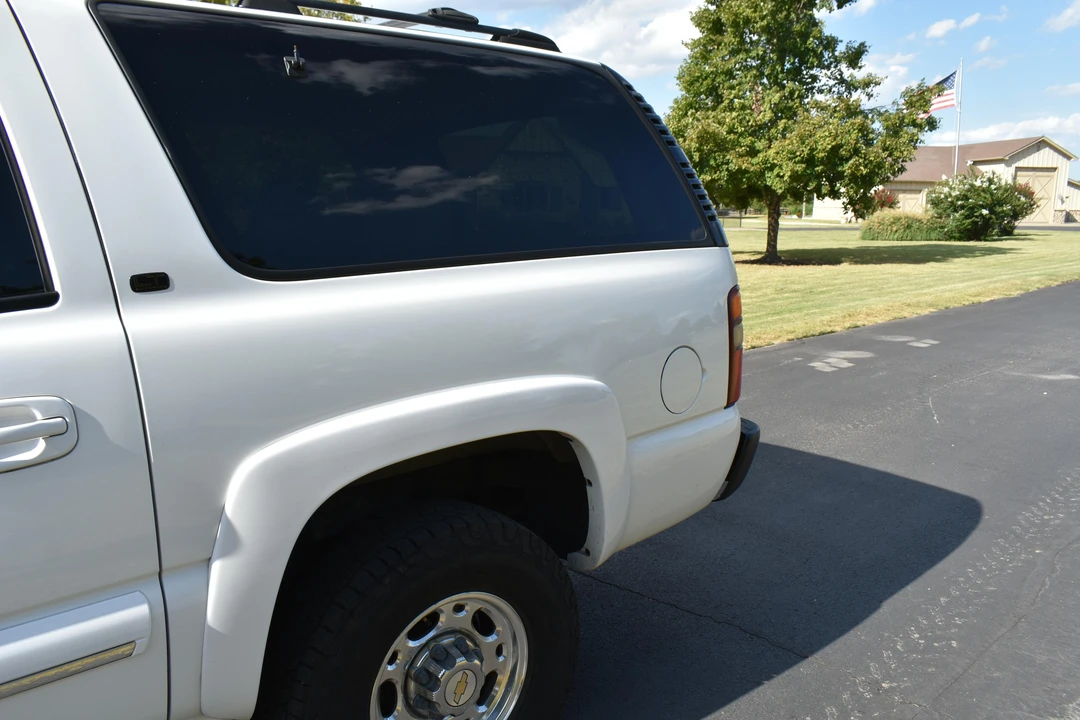 2001 Chevrolet Suburban 8th Gen - Image 29 of 31