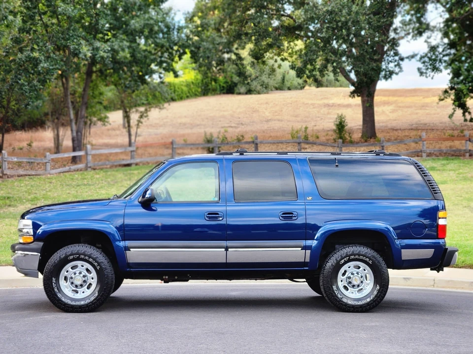 2001 Chevrolet Suburban 9th Gen - Image 7 of 31
